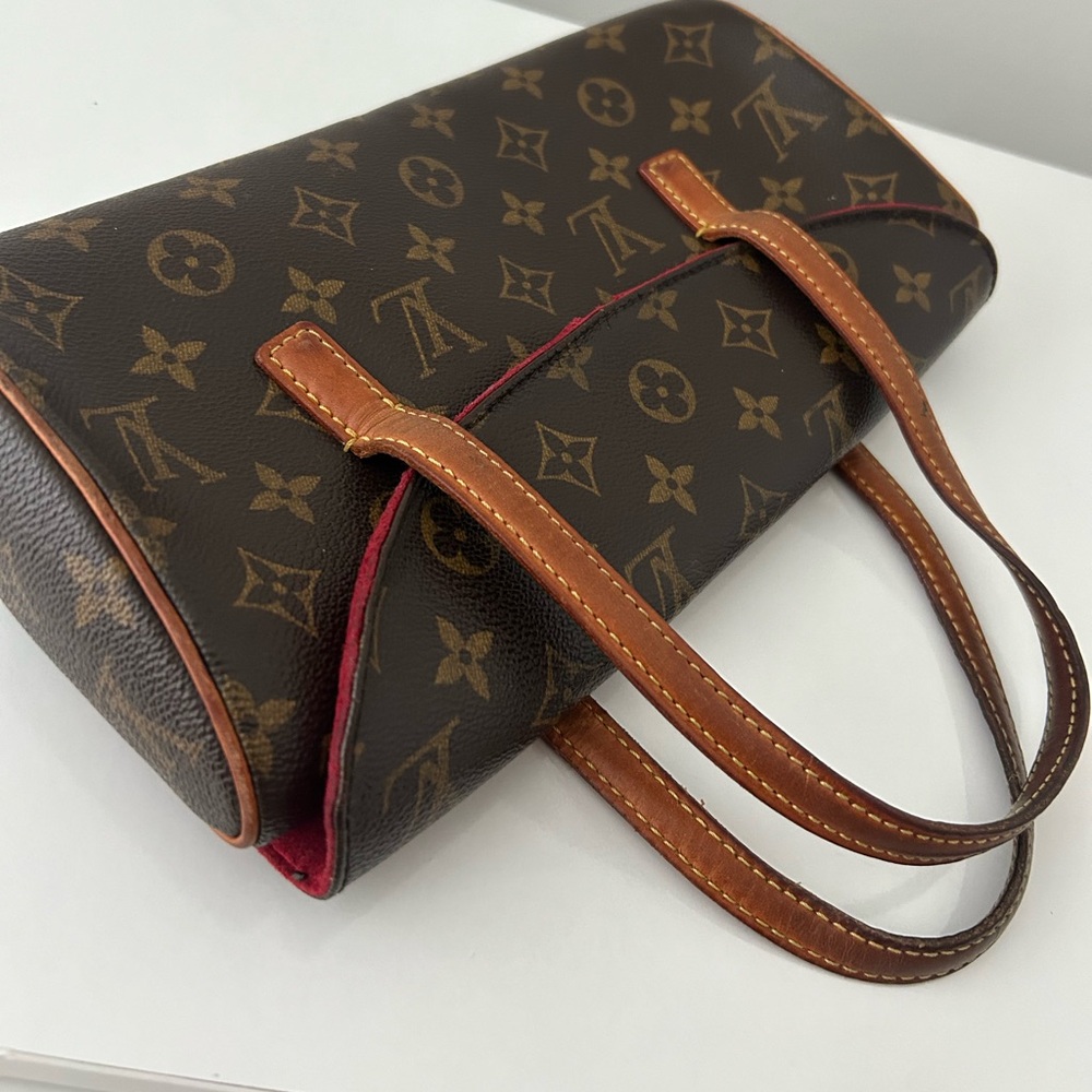 Authentic Louis Vuitton Monogram Sonatine Handbag